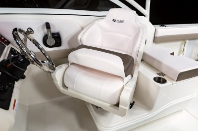 R247 - Helm Seat 