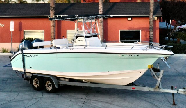 Used 2004  powered Power Boat for sale