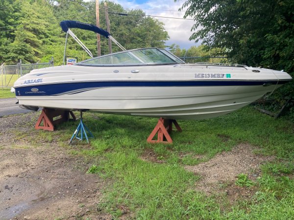 Used 2006  powered Chaparral Boat for sale