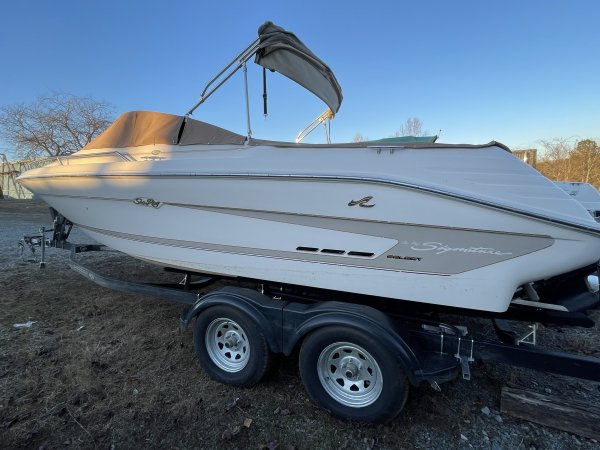 Pre-Owned 1994 Sea Ray Signature Power Boat for sale