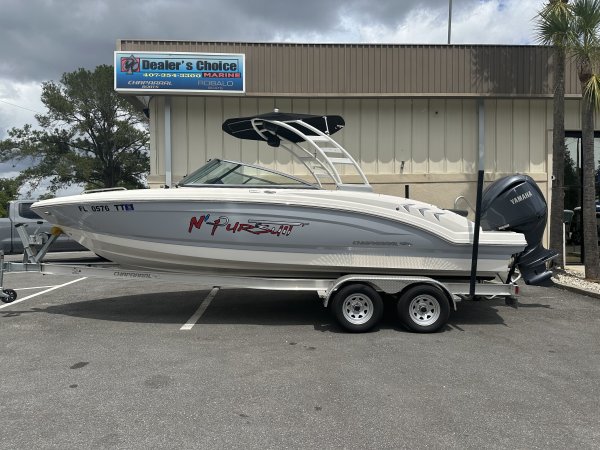 Used 2023 Chaparral 23 SSI Outboard Bowrider for sale