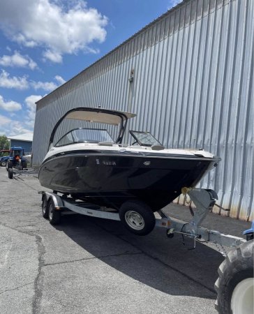 Pre-Owned 2015 Yamaha 242 LIMITED S Power Boat for sale